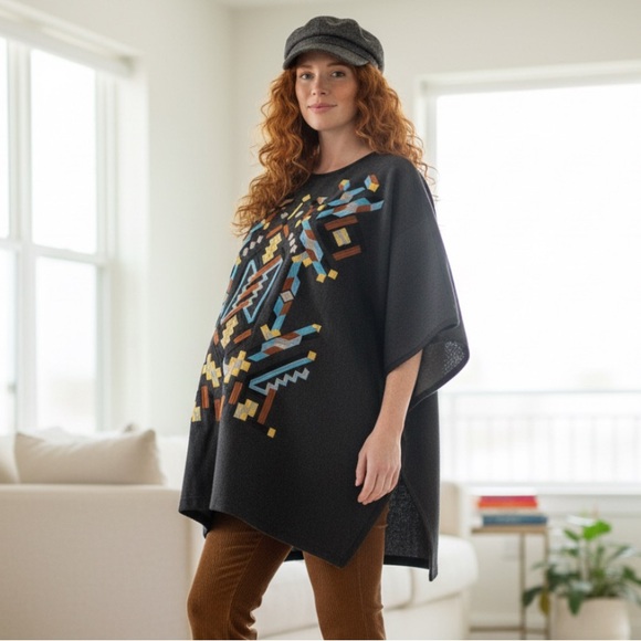 Bespoke Embroidered Aztec Poncho - Picture 2 of 9